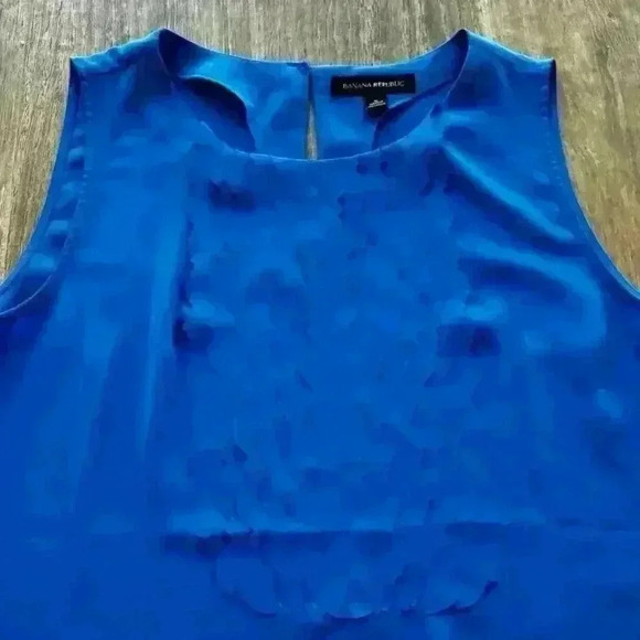 Banana Republic SL Edith Scallop Office Front Top Royal Blue Ruffle sleeveless - Picture 4 of 11